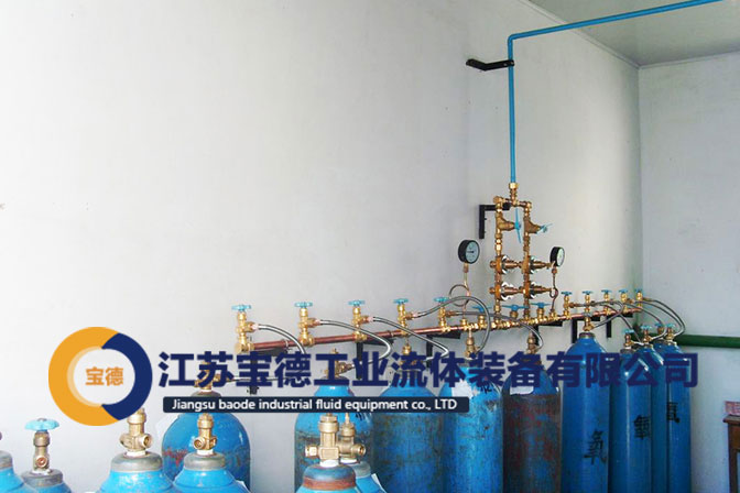 10瓶组氧气汇流排